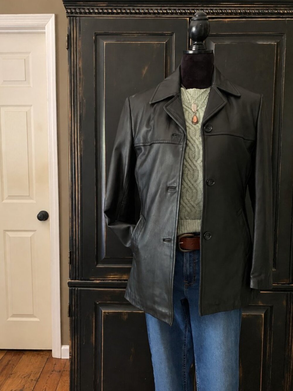 Leather Limited - Womens Size M - Black Genuine Leather Button Front Jacket Coat